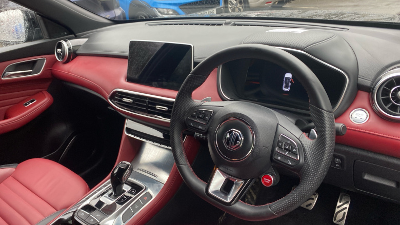 MG HS 1.5 T-GDI Trophy 5dr DCT Petrol Hatchback